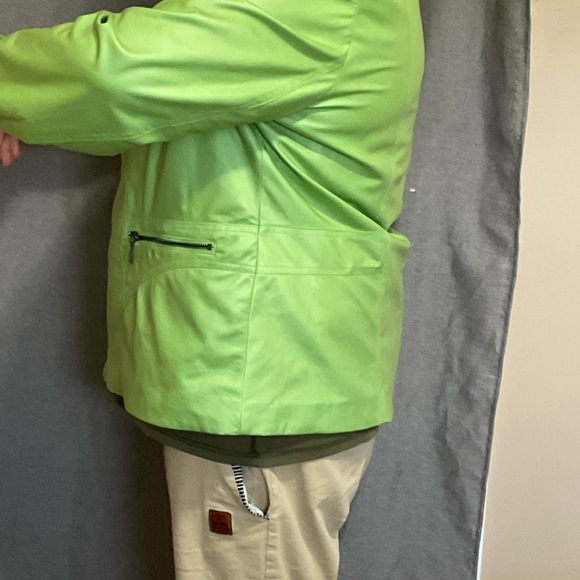 Lime green vegan leather jacket size 18 fully lined - Picture 2 of 3